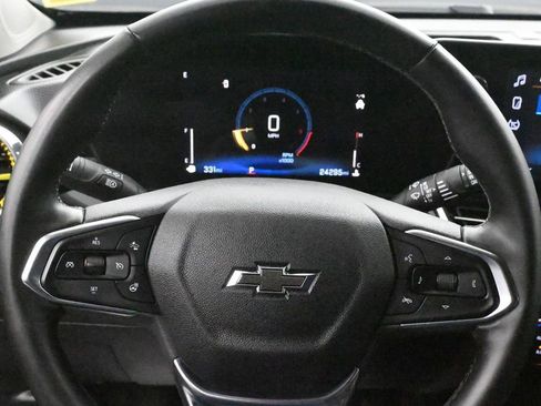 Used 2024 Chevrolet Trax ACTIV w/ Sunroof Package FWD image 9