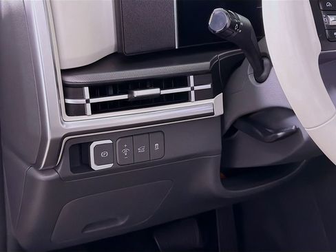 Used 2026 Hyundai Santa Fe SEL image 12