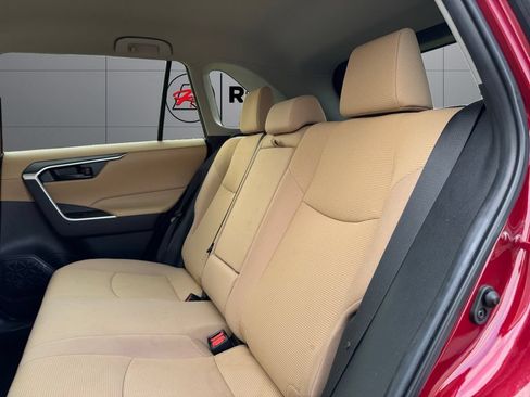 Certified 2023 Toyota RAV4 LE AWD/4WD image 18