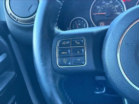 Used 2017 Jeep Wrangler Unlimited Sahara AWD/4WD image 21