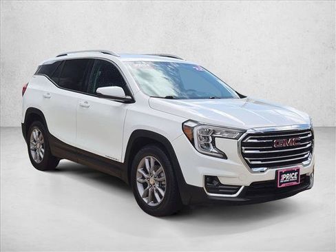 Used 2022 GMC Terrain SLT FWD image 3