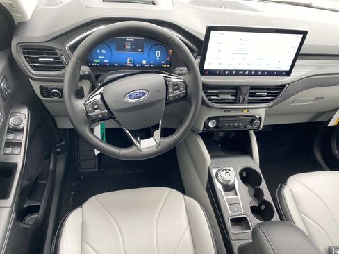 New 2026 Ford Escape SE w/ PHEV Premium Package image 12