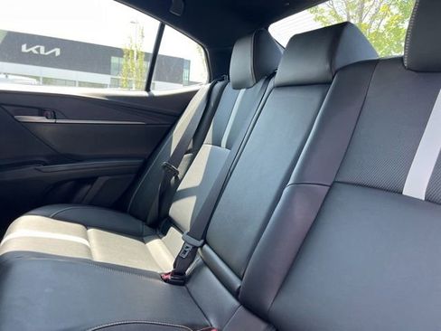 Used 2025 Toyota Camry SE image 29