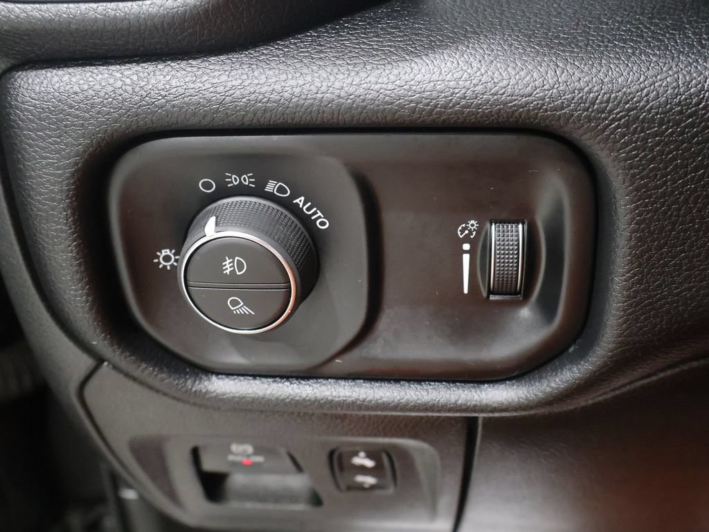 Certified 2022 RAM 1500 Big Horn RWD image 32