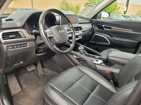 Certified 2022 Kia Telluride EX w/ EX Premium Package FWD image 12