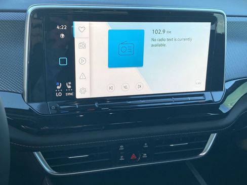 New 2026 Volkswagen Atlas Cross Sport SEL Premium R-Line AWD/4WD image 22