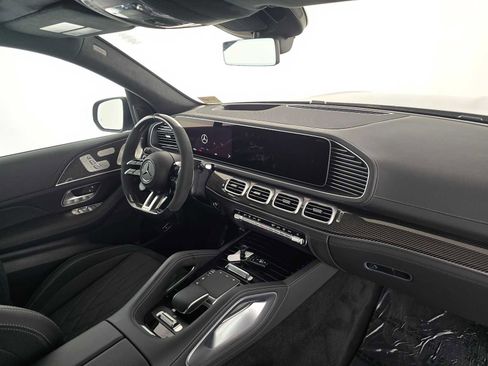 New 2026 Mercedes-Benz GLS 63 AMG 4MATIC image 11