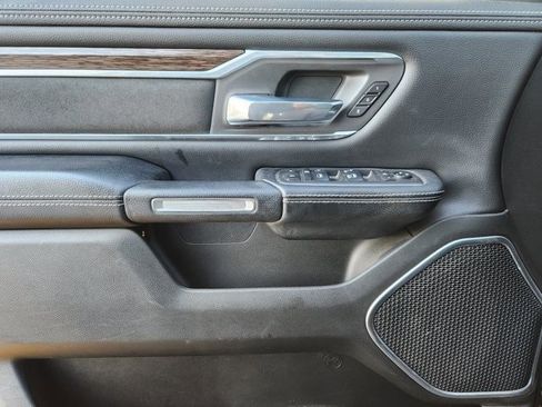 Used 2019 RAM 1500 Laramie image 21