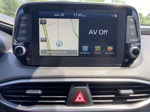 Used 2020 Hyundai Santa Fe Limited image 17