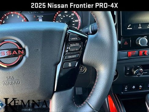 Used 2025 Nissan Frontier PRO-4X w/ Pro Convenience Package AWD/4WD image 15