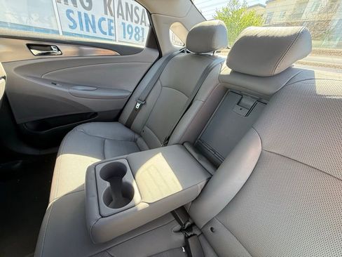 Used 2014 Hyundai Sonata Limited w/ Panoramic Sunroof Package 02 FWD image 31