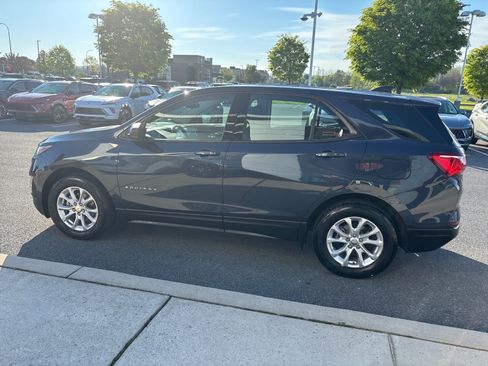 Used 2018 Chevrolet Equinox LS FWD image 1