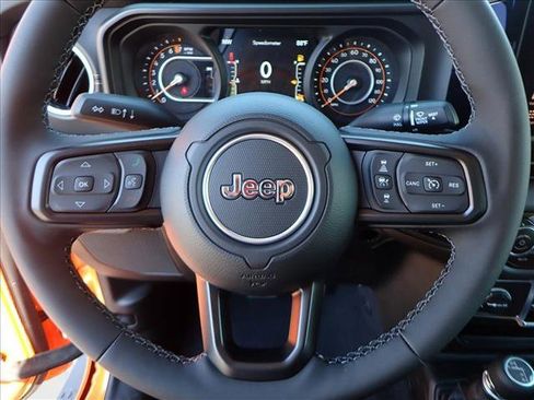 New 2025 Jeep Gladiator Sport image 12