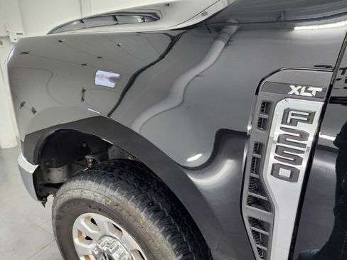 Used 2023 Ford F250 XLT w/ FX4 Off-Road Package image 30