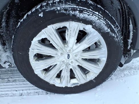 Used 2020 Ford Explorer Limited w/ Class III Trailer Tow Package image 26