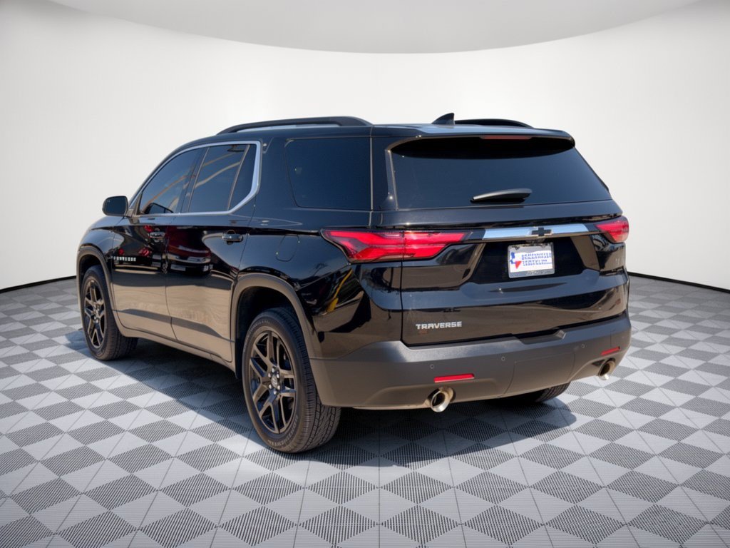 Used 2023 Chevrolet Traverse LT FWD image 3