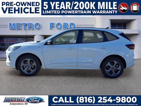 Used 2023 Ford Escape ST-Line w/ Tech Pack #1 AWD/4WD image 7