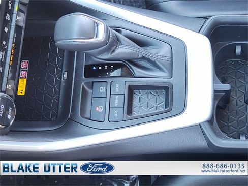 Used 2024 Toyota RAV4 XLE Premium image 20