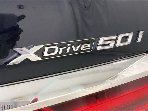 Used 2019 BMW X7 xDrive50i w/ M Sport Package image 9