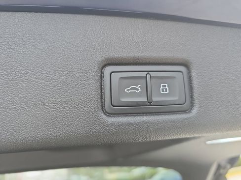 Certified 2025 Audi Q5 Premium Plus w/ Premium Plus image 28