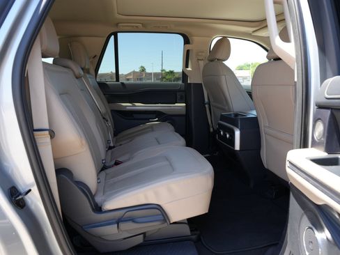 Used 2024 Ford Expedition Max Limited RWD image 24