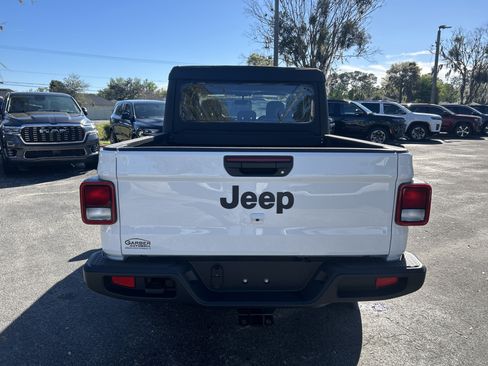New 2026 Jeep Gladiator Sport image 6