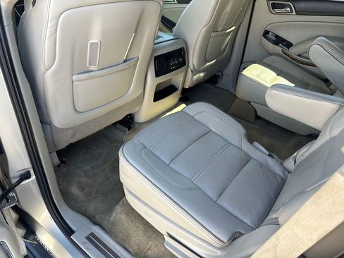 Used 2015 GMC Yukon Denali w/ Premium Package image 25