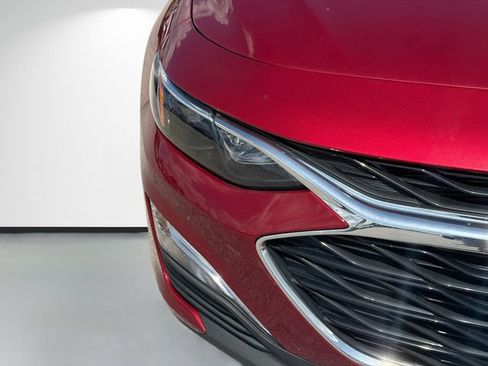 Used 2025 Chevrolet Malibu RS FWD image 9
