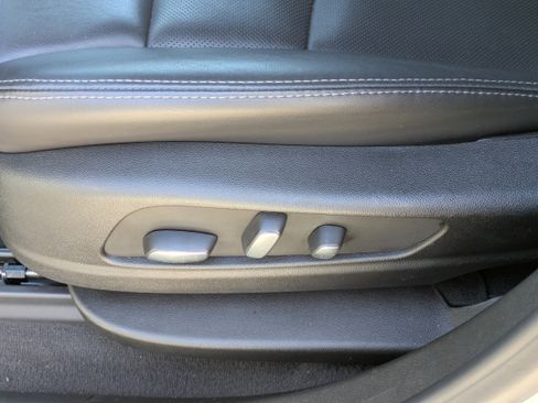 Used 2024 Cadillac XT5 Premium Luxury image 22