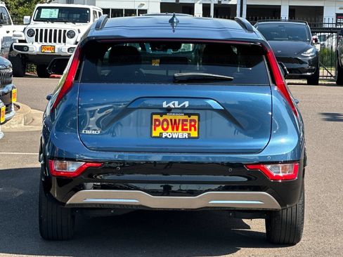 Used 2023 Kia Niro Wind FWD image 5
