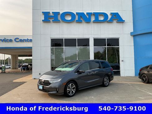 Certified 2021 Honda Odyssey Touring image 1