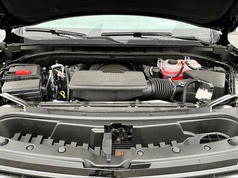 New 2026 Chevrolet Suburban Premier AWD/4WD image 12