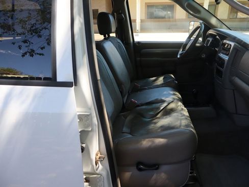 Used 2005 Dodge Ram 2500 Truck SLT image 22