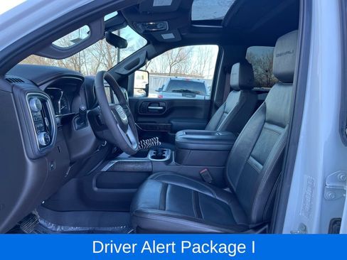 Used 2021 GMC Sierra 3500 Denali w/ Denali Ultimate Package image 19