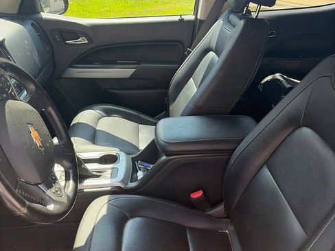 Used 2022 Chevrolet Colorado LT w/ Redline Special Edition AWD/4WD image 6