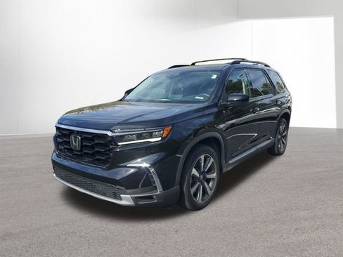 Used 2023 Honda Pilot Elite image 11