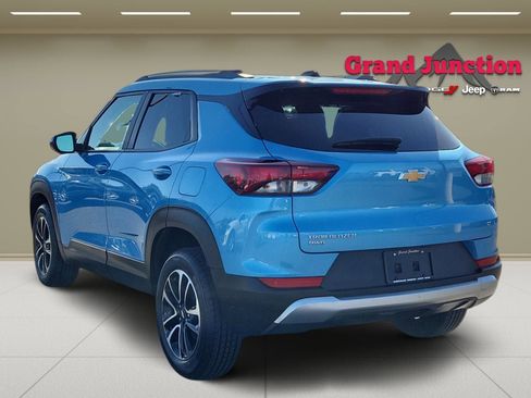 Used 2025 Chevrolet TrailBlazer LT image 5