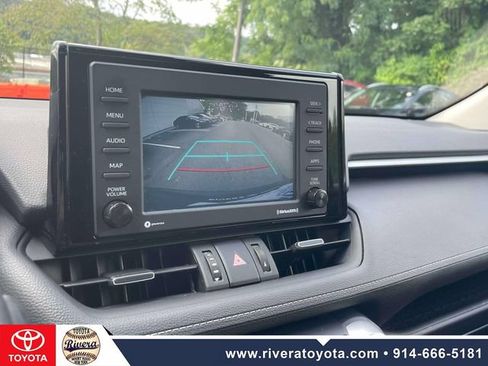 Used 2022 Toyota RAV4 XLE Premium AWD/4WD image 30