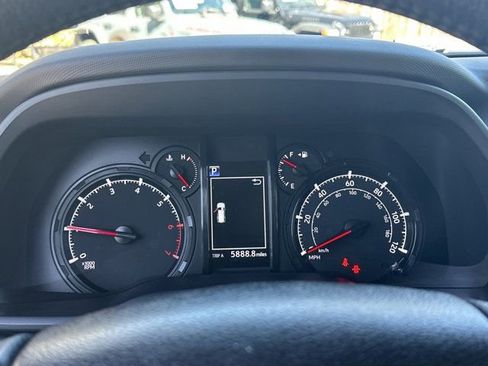 Used 2023 Toyota 4Runner SR5 image 28