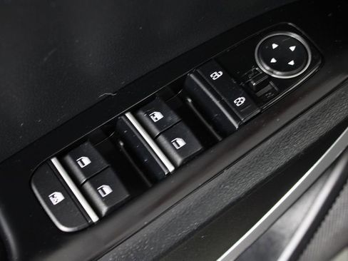 Used 2020 Kia Soul LX image 20