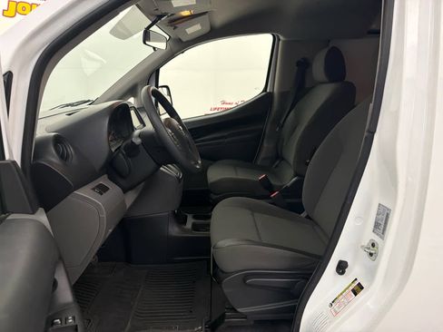 Used 2021 Nissan NV200 S w/ Back Door Glass Package image 14