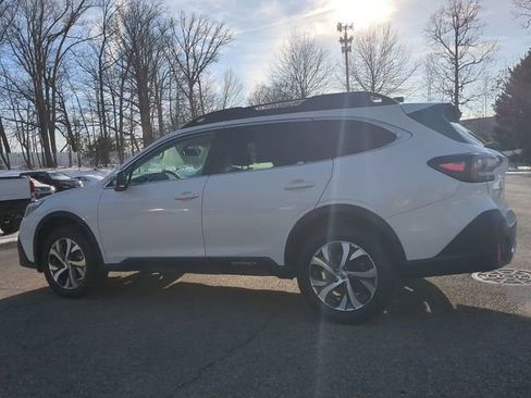 Used 2022 Subaru Outback Limited image 6