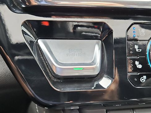 Certified 2024 GMC Sierra 1500 Denali AWD/4WD image 17