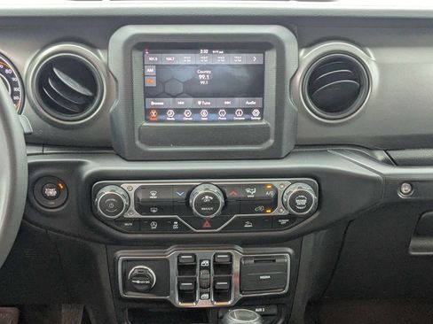 Used 2023 Jeep Wrangler Unlimited Sport AWD/4WD image 17