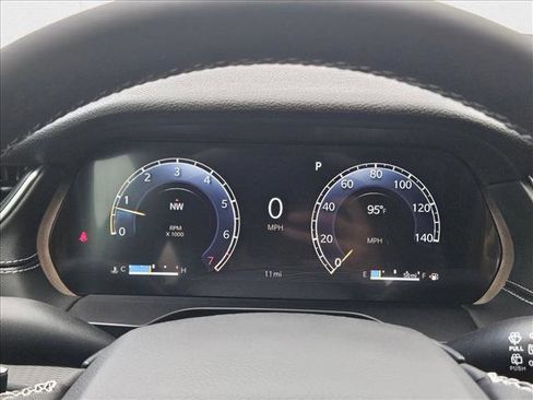 New 2025 Jeep Grand Cherokee L Altitude image 10