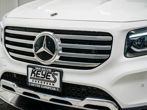 Certified 2026 Mercedes-Benz GLB 250 image 8