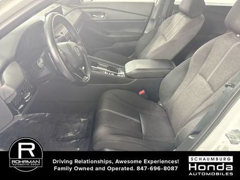 Used 2023 Honda Accord Sport image 4