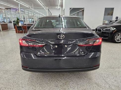 Used 2025 Toyota Camry LE FWD image 5