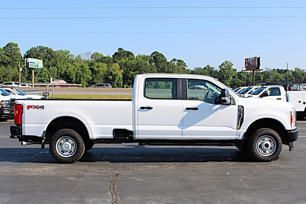 Used 2024 Ford F250 XL w/ FX4 Off-Road Package AWD/4WD image 8
