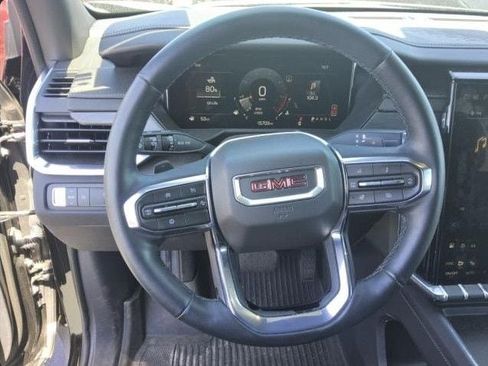 Used 2024 GMC Acadia Elevation FWD image 6